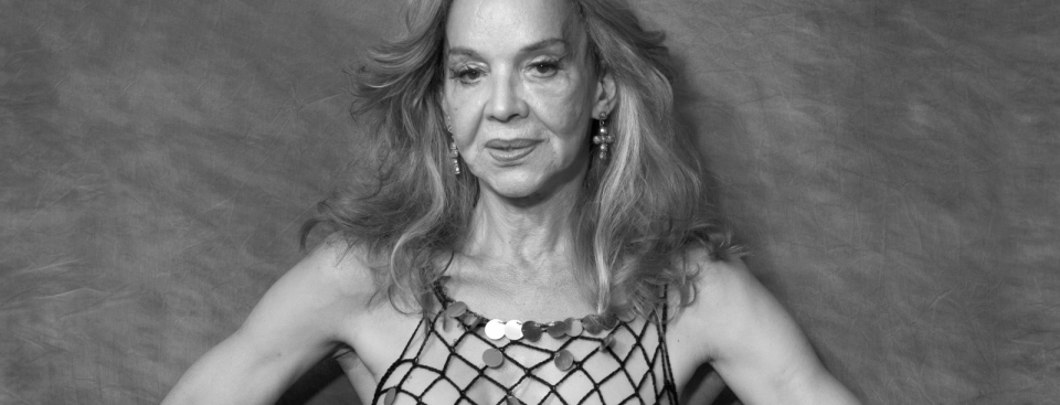 Silvia Reyes foto Carlos Escolastico 960x367